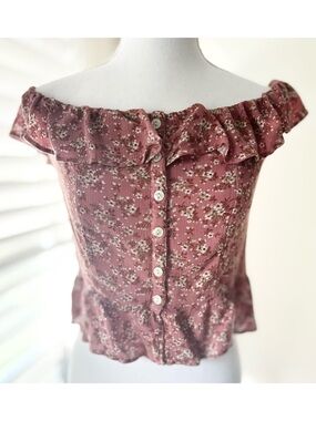 Floral Off-Shoulder Button Crop Top in Dusty Rose